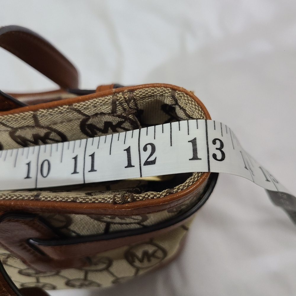 Michael Kors Canvas Monogram with‎ Leather Trim Tote - Picture 7 of 10